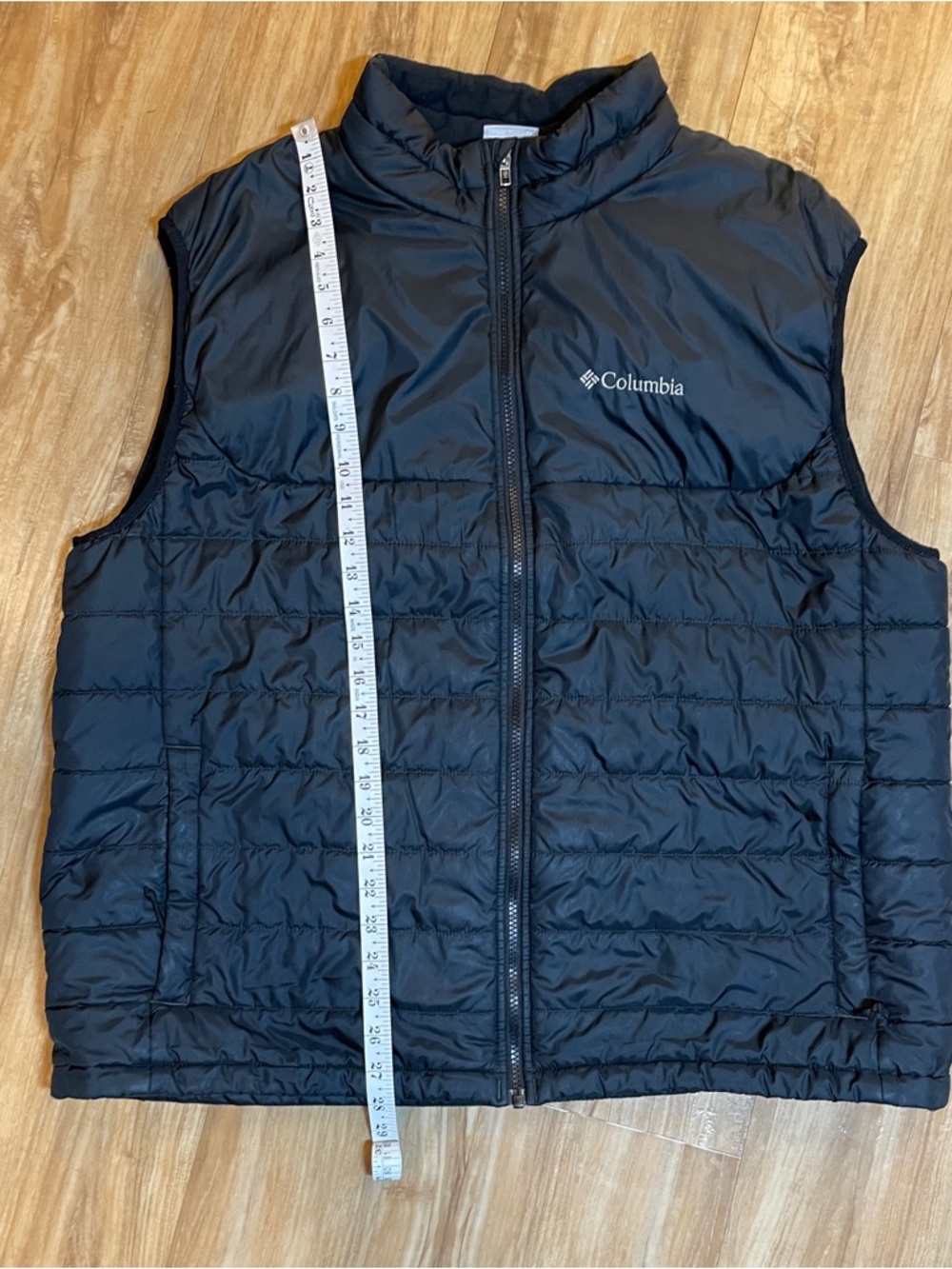 Black Columbia Puffer vest XL, Warm, Cozy, Great For Spring